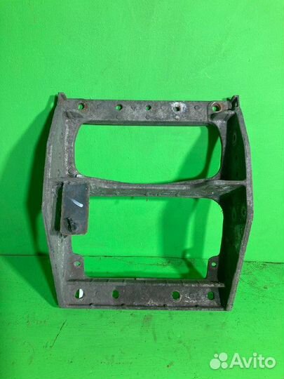 Кронштейн подножки RVI premium