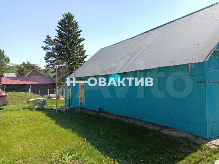 Дом 63 м² на участке 21 сот.