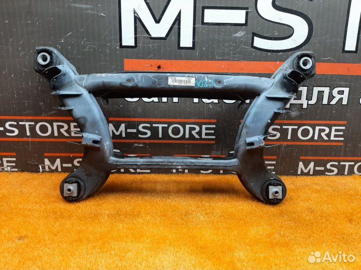 Балка поперечная задняя Mercedes-Benz C-Class W204