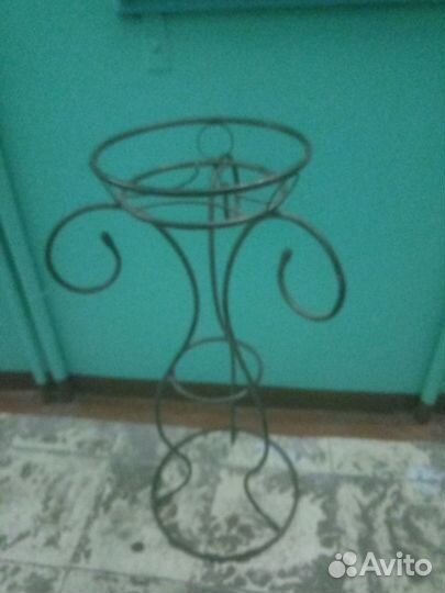 Подставка под цветы