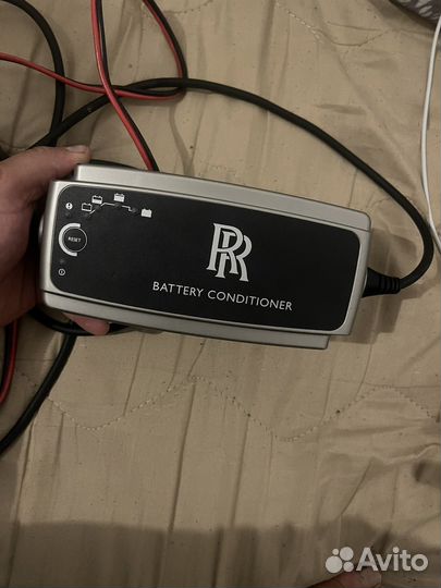Зарядное устройстводля акб Rolls Royse оригинал