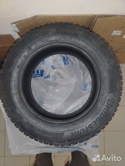 Bridgestone Ice Cruiser 7000S 225/65 R17 102T