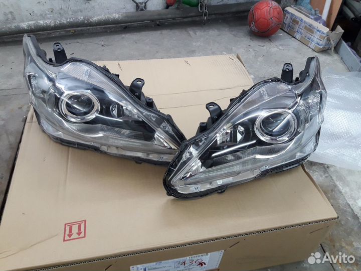 Фара Lexus CT 200