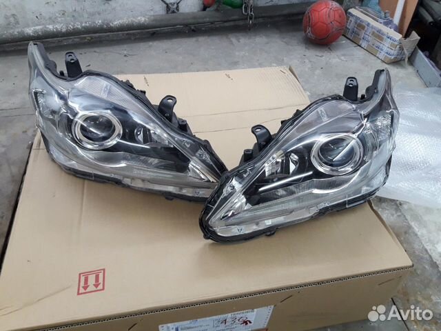 Фара Lexus CT 200