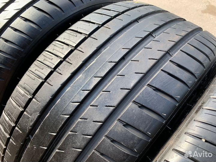 Michelin Pilot Sport EV Acoustic 235/45 R20 и 255/40 R20