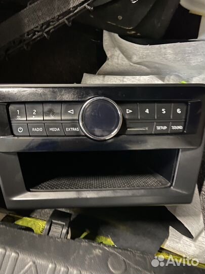 Штатное гу Skoda Rapid