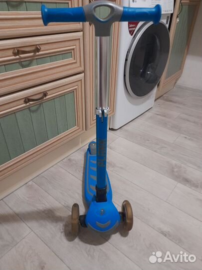 Самокат детский трехколесный