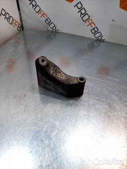 Кронштейн Mercedes Ml W163 OM612 2.7 CDI 2001