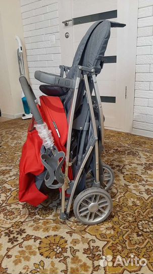 Прогулочная коляска