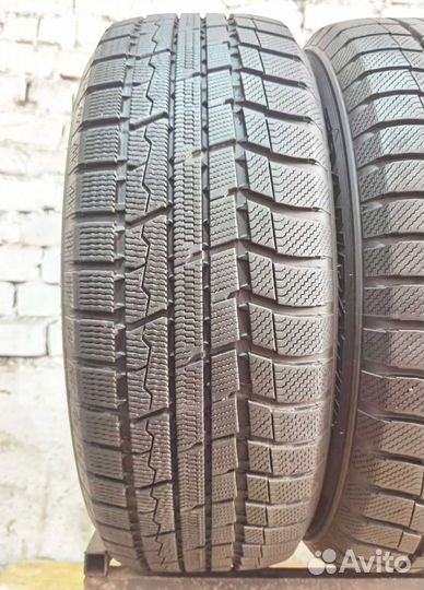 Toyo Winter Tranpath TX 215/60 R17 97H