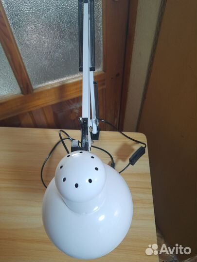 Лампа настольная на струбцине е27