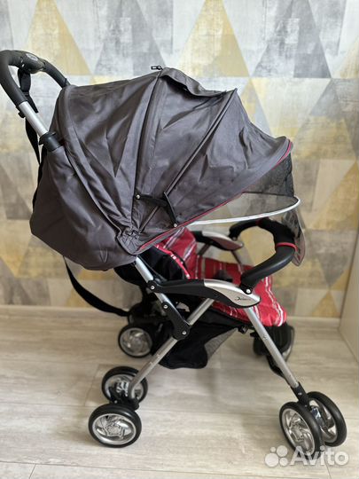 Прогулочная коляска новая