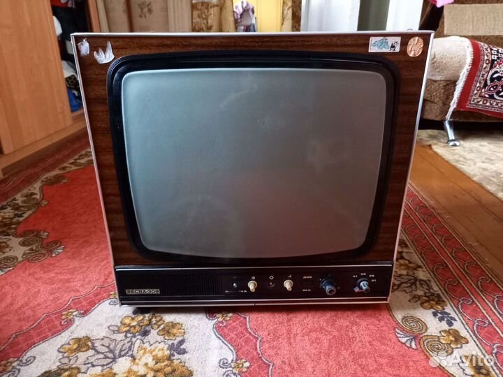 Раритетный тв Весна-308