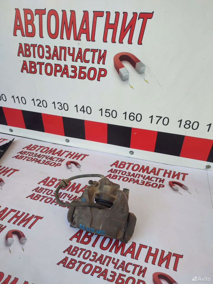 Супорт тормозной передний правый Рено Флюенс