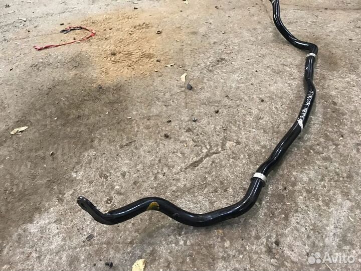 Стабилизатор передний Hyundai Tucson 1