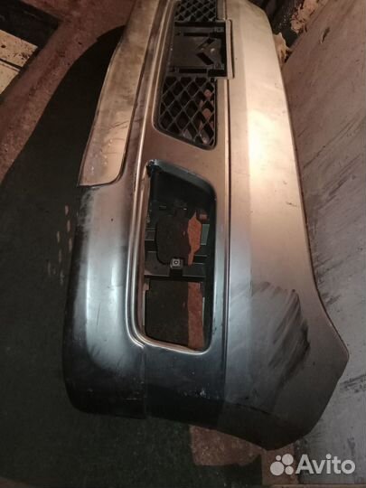 Бампер передний Nissan Elgrand 2002 E/ME/MNE/NE 51