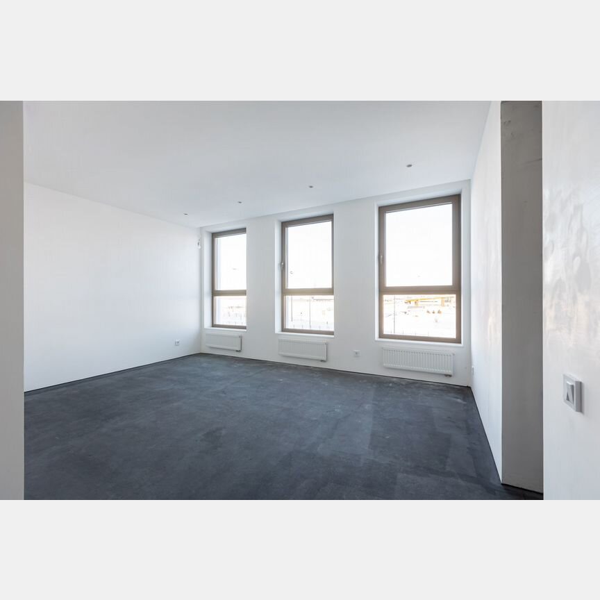 3-к. квартира, 110 м², 3/17 эт.
