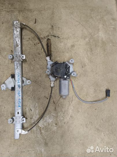 Стеклоподъемник передний правый nissan primera
