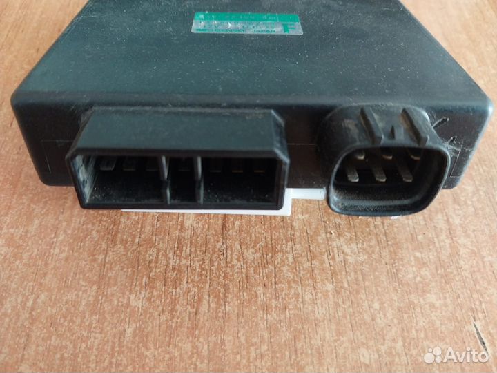 YZF1000R Коммутатор