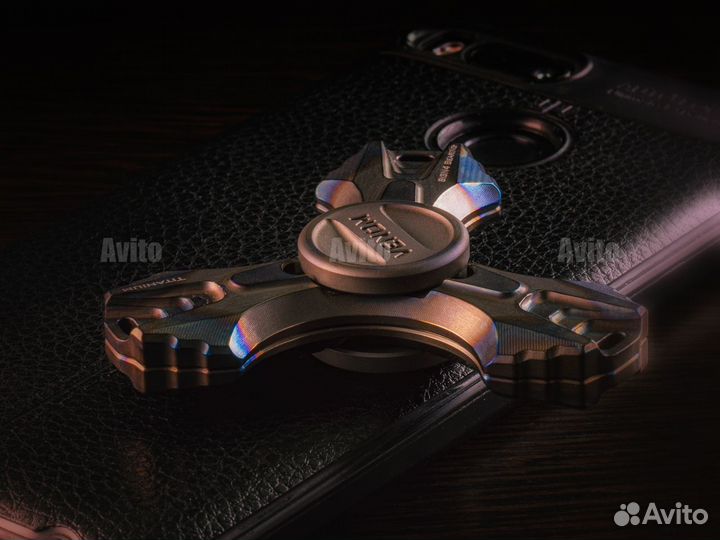 Спиннер Venom от Кевин Джон