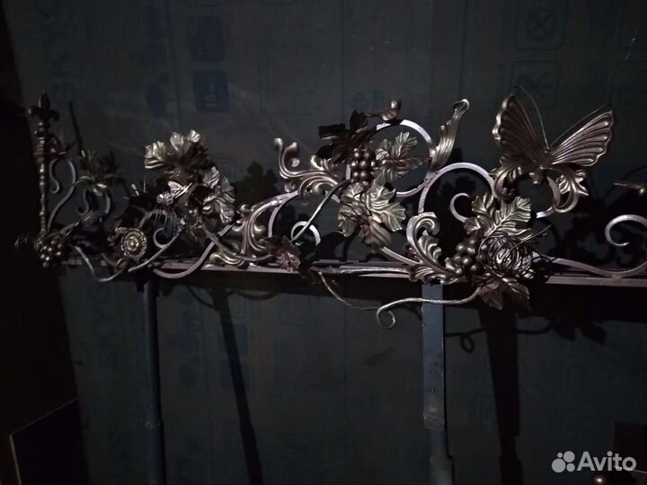 Цветочница кованая