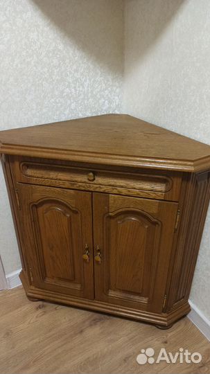 Тумба угловая