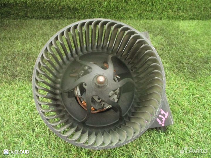 Мотор печки на volkswagen golf 1J1 AZJ