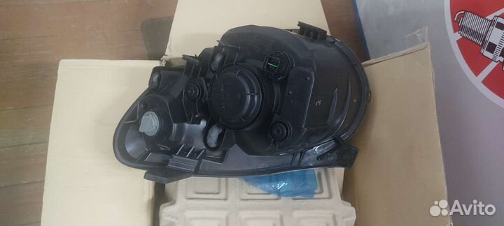 Фара правая Kia Picanto оригинал новая