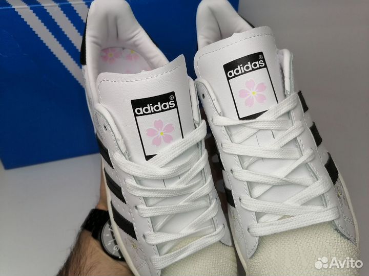 Adidas Superstar Hanami