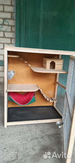 Клетка / вольер