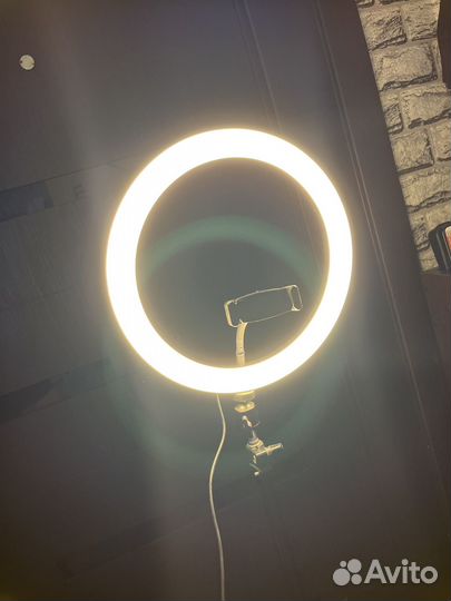 Кольцевая лампа