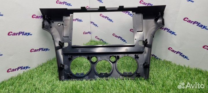 Переходная рамка магнитолы Mitsubishi Airtrek