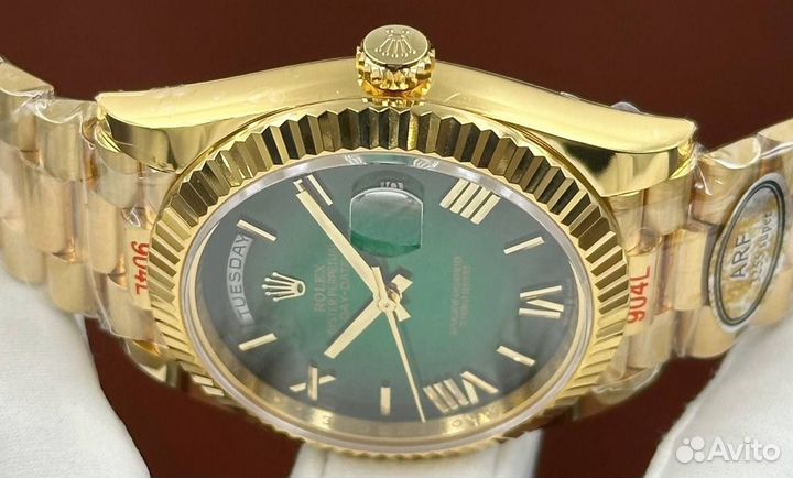 Часы Rolex Oyster с зеленым циферблатом