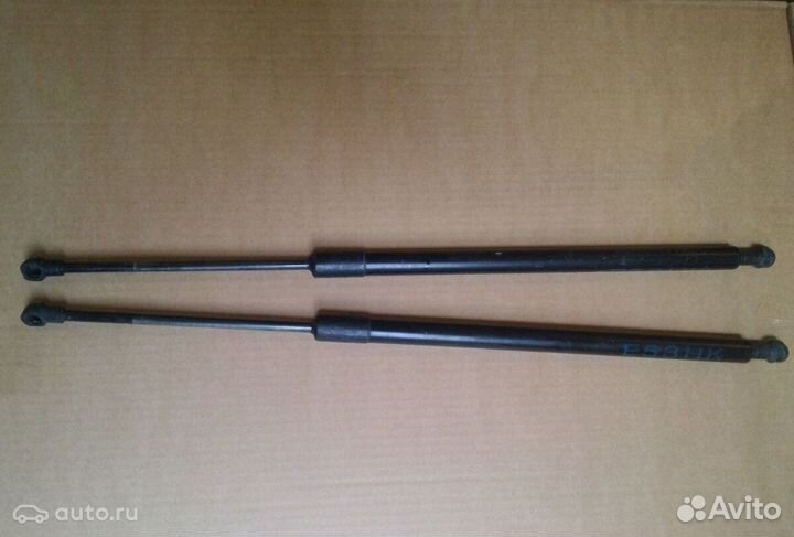 Амортизаторы крышки багажника бмв Х5 Е53