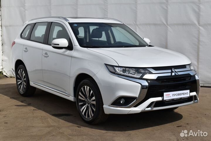 Mitsubishi Outlander 2.0 CVT, 2021