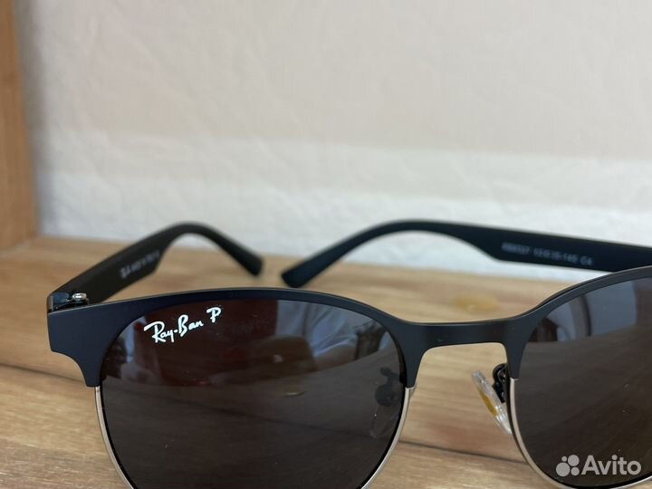 Солнцезащитные очки ray ban