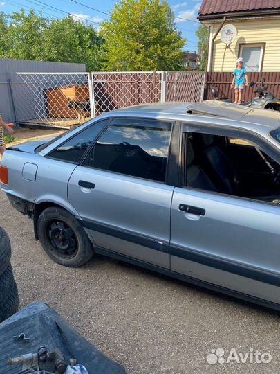 Запчасти на audi 80