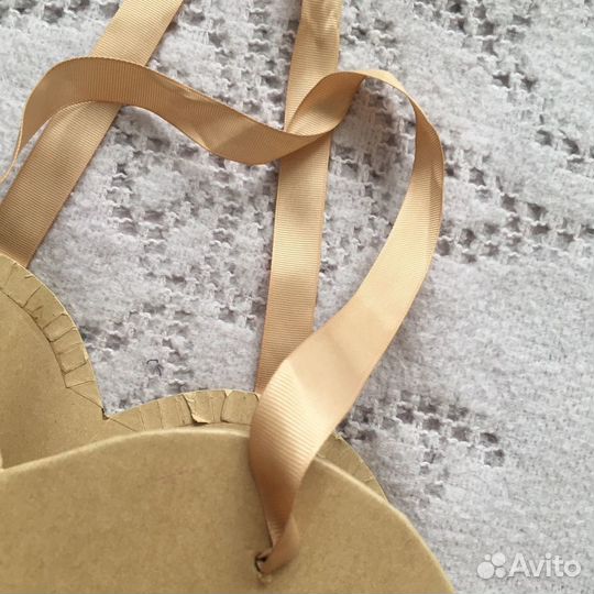 Подарочная коробка для цветов