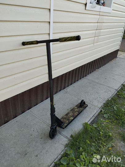 Трюковой самокат