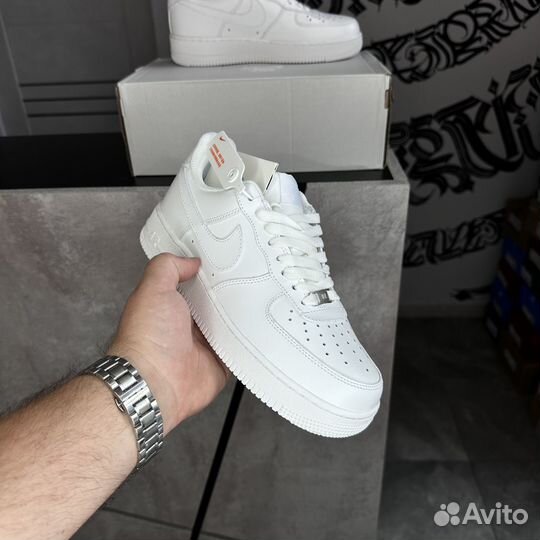 Nike Air Force 1 White