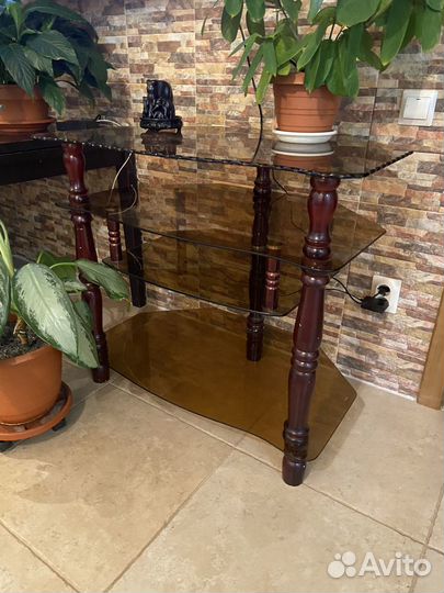 Стол - тумба под тв