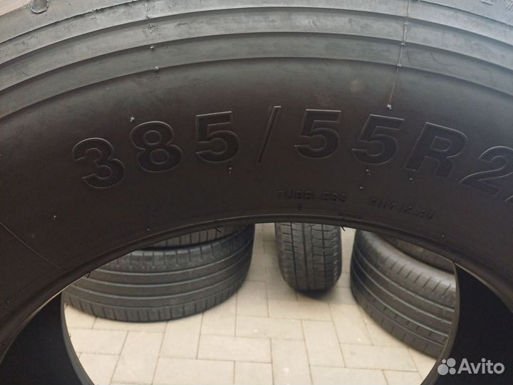 Грузовая шина б/у 385/55 R22.5