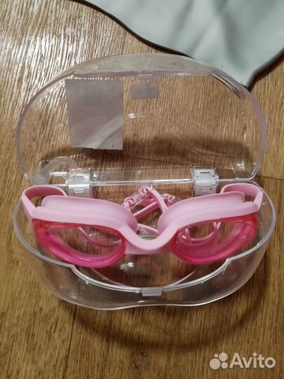 Шапочка для плавания и очки