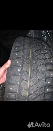 Viatti Strada 2 (V-134) 215/50 R17