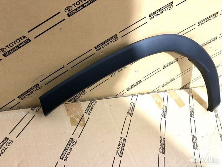 Накладка крыла задняя левая Lexus Rx 4