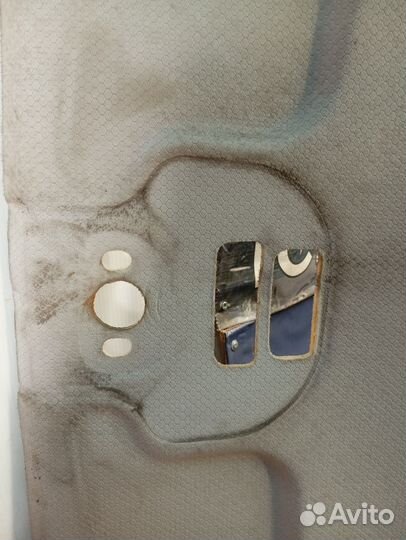 Обшивка потолка Chevrolet Niva