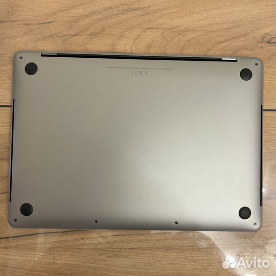 Apple macbook pro 13 2019 16/256gb