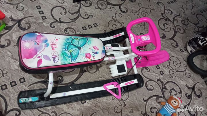 Детский снегокат с ручкой