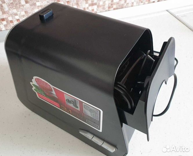 Новая Мясорубка Redmond RMG-1216