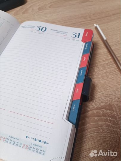 Ежедневник датированный 2025